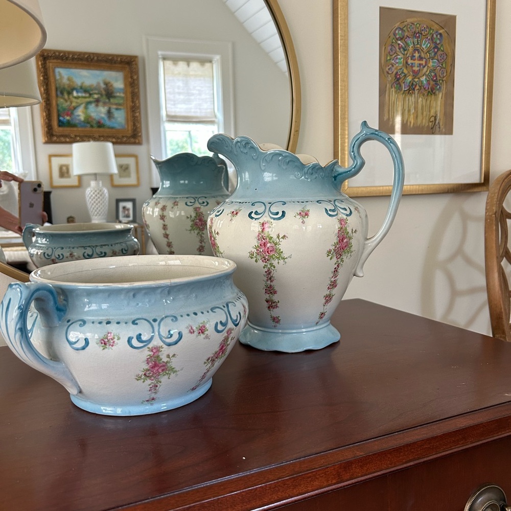 💙Antique Chamber Pot and Pitcher💙